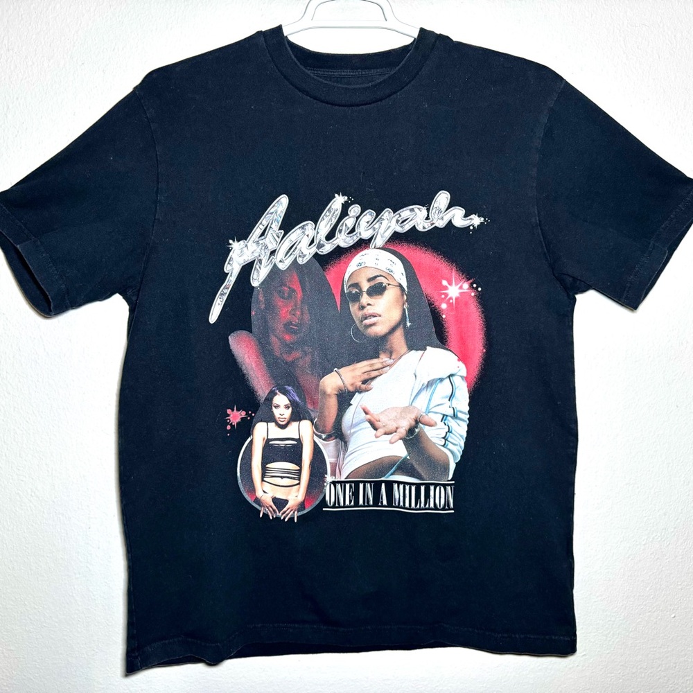 Shoe Palace x Aaliyah One In A Million 90’s Inspired Graphic T-Shirt Large Black
